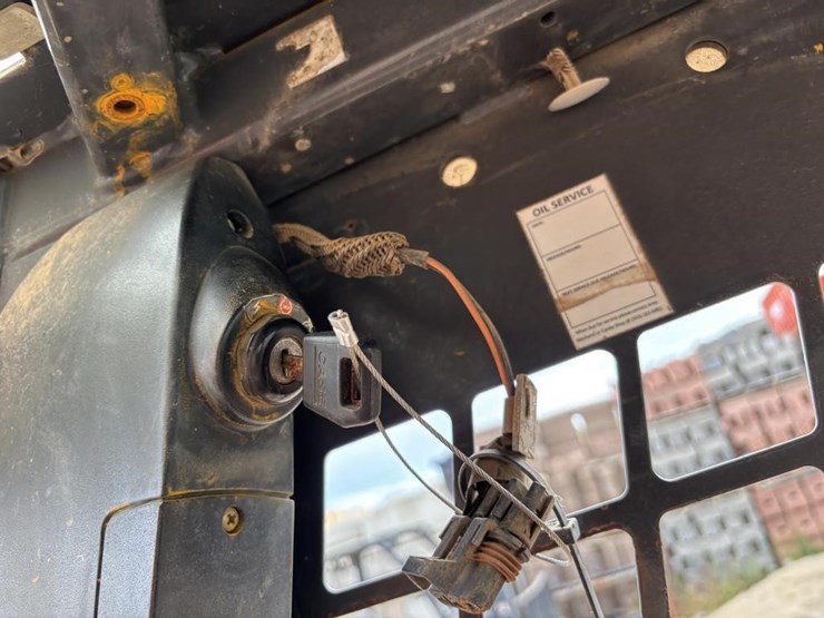 2010-case-410-image-22