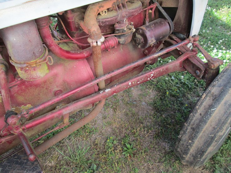 1950-ford-tractor-image-18