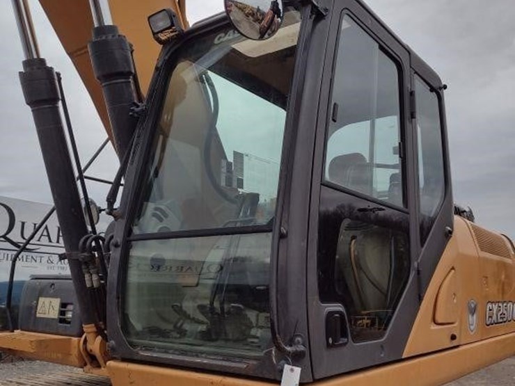 2015-case-cx250c-image-16