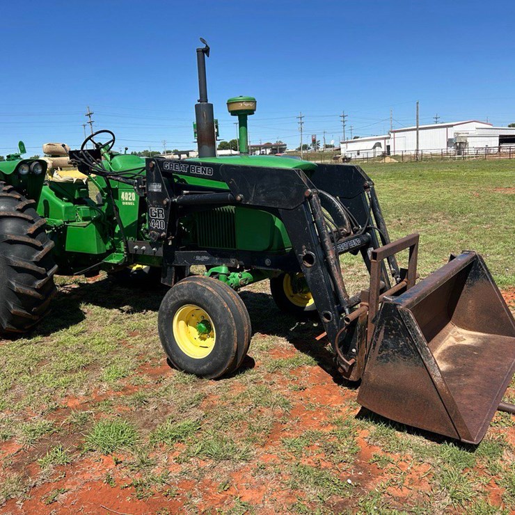 JOHN DEERE 4020
