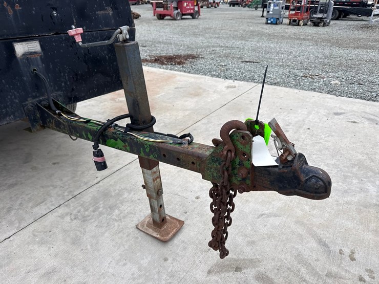 massey-ferguson-8-image-9