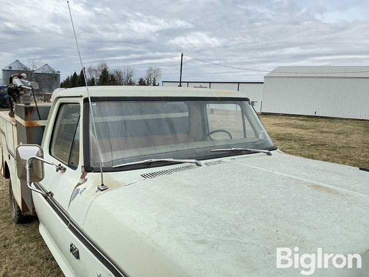 1975-ford-f250-image-13