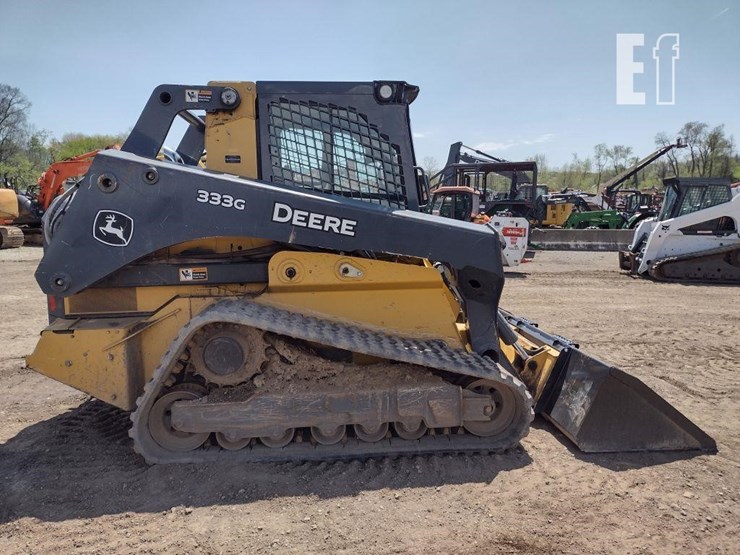 2022-deere-333g-image-4