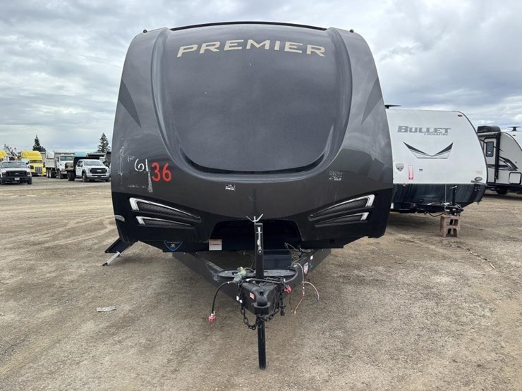 2020-premier-bl19fbpr20-travel-trailer-image-6