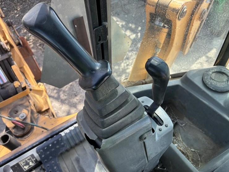 2006-caterpillar-4200-loader-backhoe-image-34