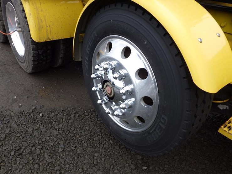 2016-kenworth-w900-image-73