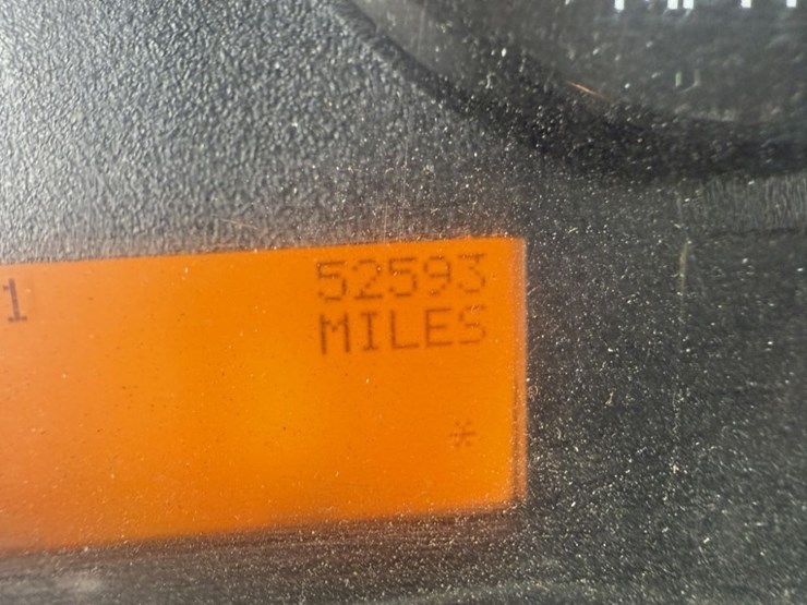 2012-international-7600-image-35