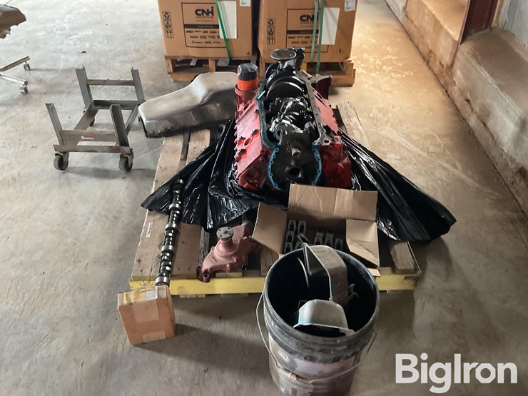 gm-small-block-v-8-gas-engine-image-8