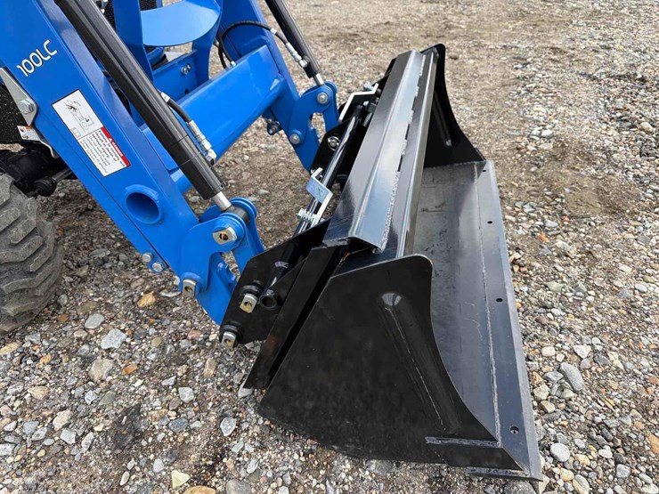 new-holland-workmaster-25s-image-13