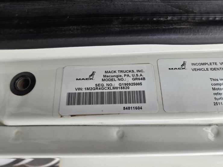 2020-mack-10yd.-t/a-dump-truck-image-13