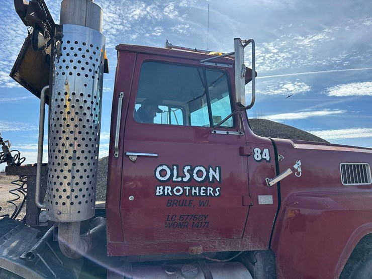 1984-ford-tractor-image-21