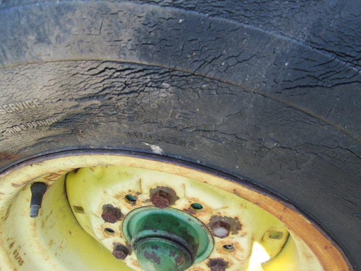 john-deere-375-image-17