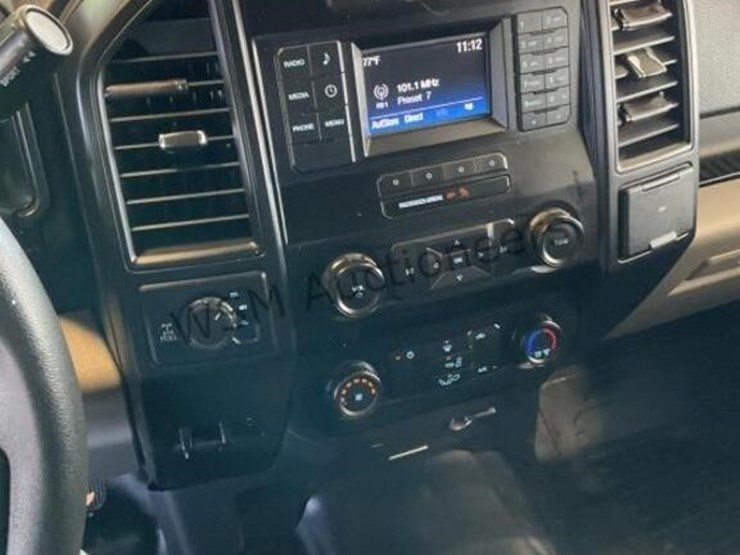 2017-ford-f150-image-21