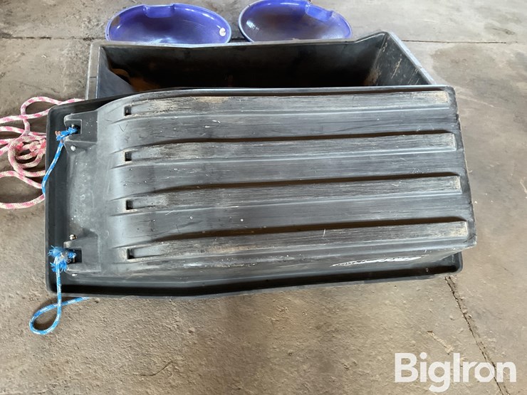 otter-pro-poly-sleds-image-10