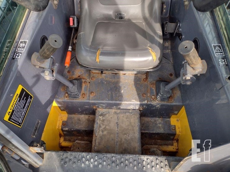 2001-new-holland-ls170-image-11