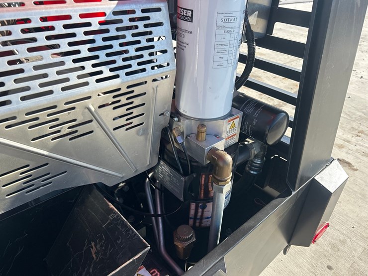 2023-massey-ferguson-8-image-27