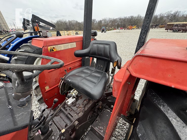 massey-ferguson-231-image-12