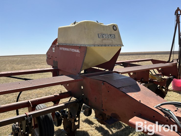 international-400-image-13