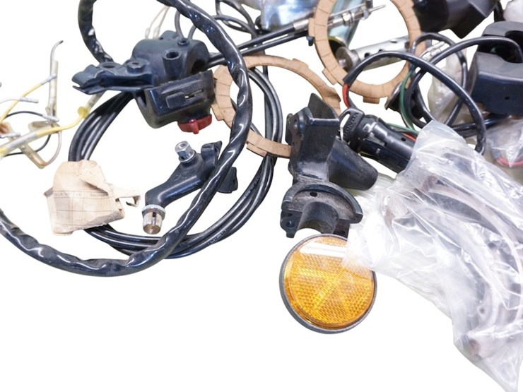 japanese---kawasaki-etc…-miscellaneous-parts-lot-image-4