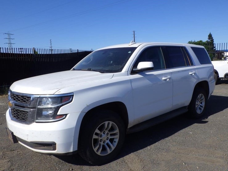 2015-chevrolet-tahoe-image-1