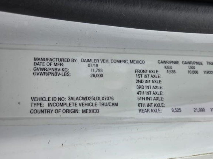 2020-freightliner-m2-crew-cab-chipper-dump-truck-image-12