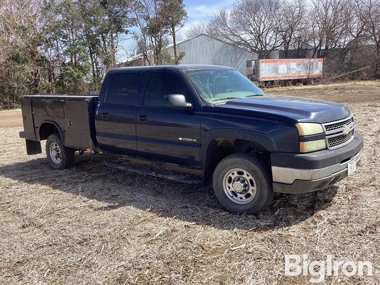 2005-chevrolet-silverado-2500-image-3