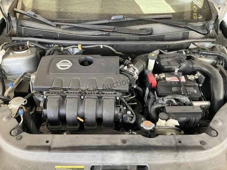 2015-nissan-sentra-sdn-image-9