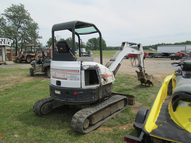 2016-bobcat-e35-image-3