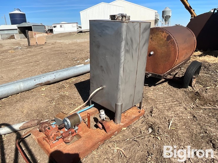 i70-37115-insecticide-pump-image-1