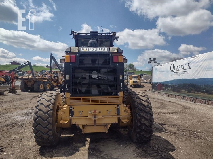 2010-caterpillar-120m-image-4