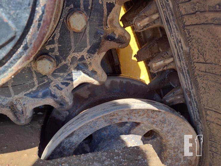 2023-deere-325g-image-14