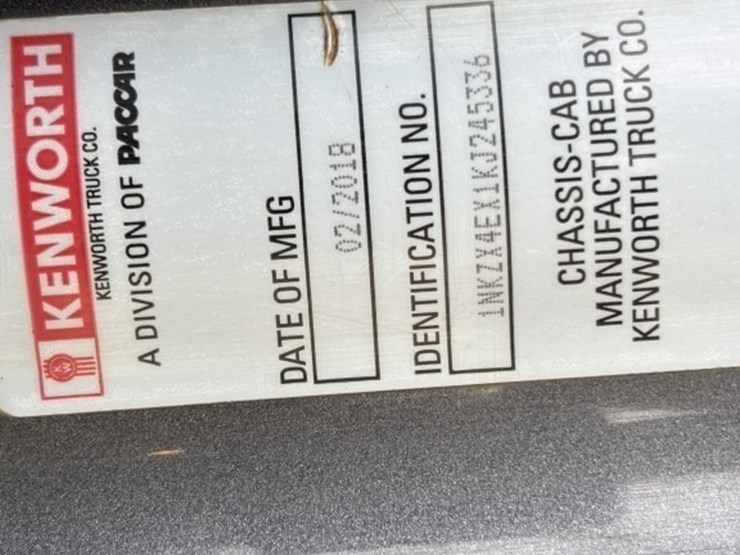 2019-kenworth-t880-image-40