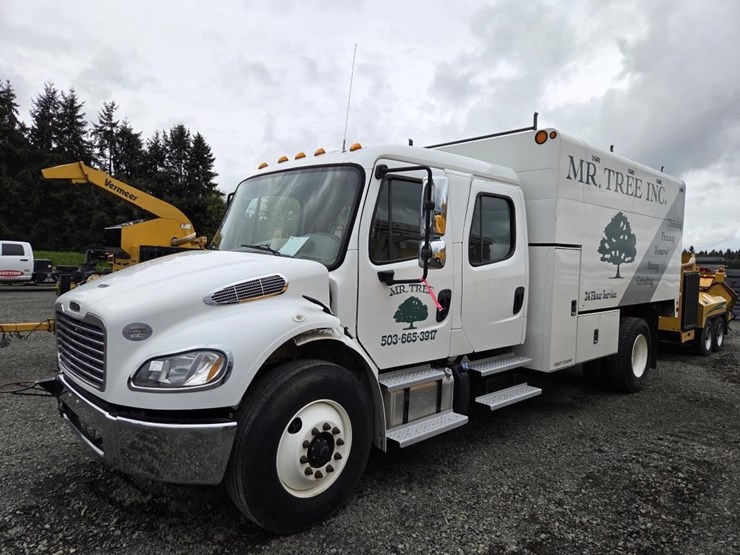 2020-freightliner-m2-crew-cab-chipper-dump-truck-image-1