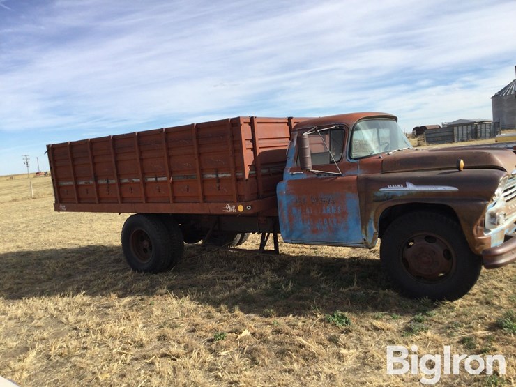 1958-chevrolet-60-image-4