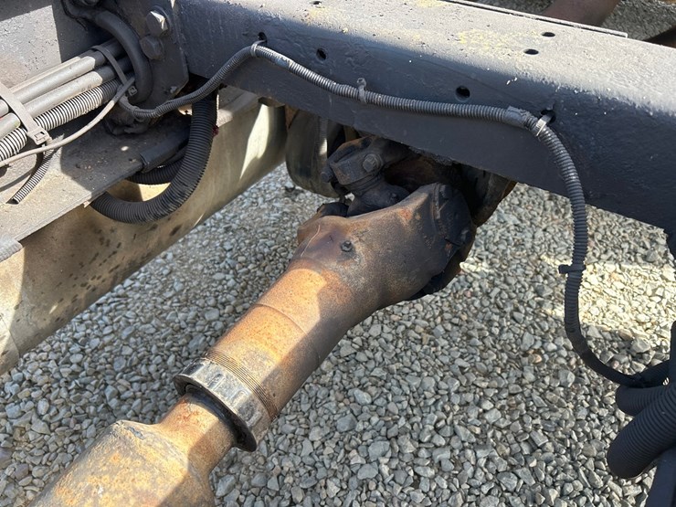 peterbilt-388-image-32