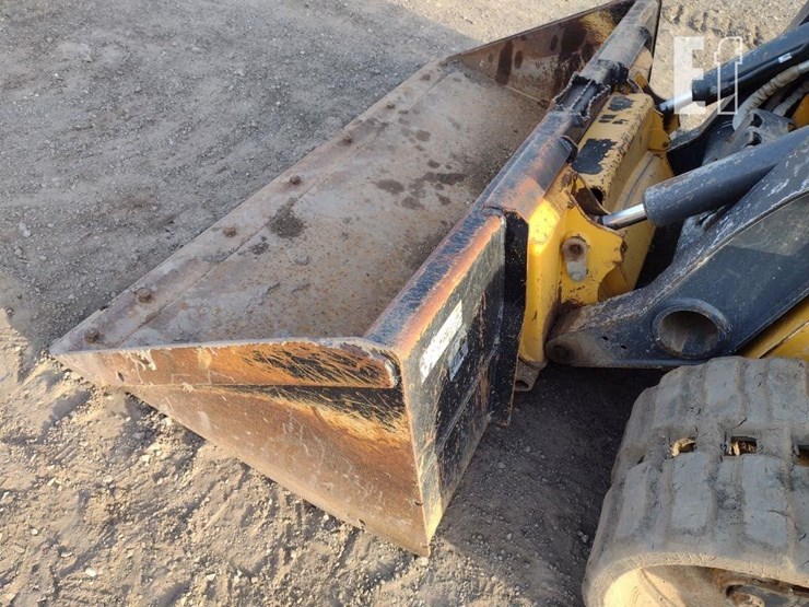 2022-deere-325g-image-17