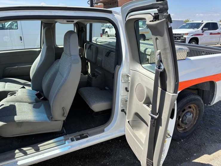 2008-chevrolet-colorado-image-11