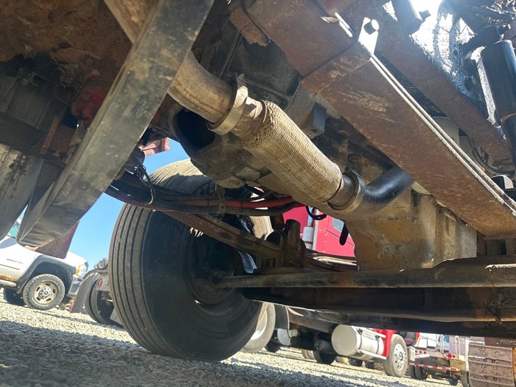 2008-peterbilt-386-image-56