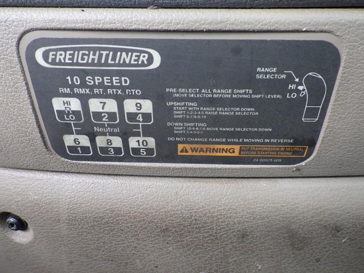 2012-freightliner-cascadia-125-image-52