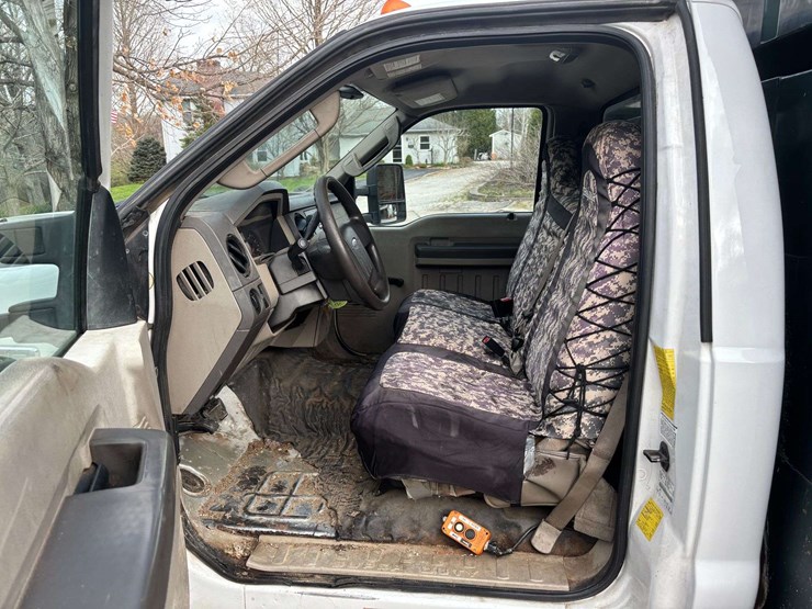 2008-ford-f550-image-18