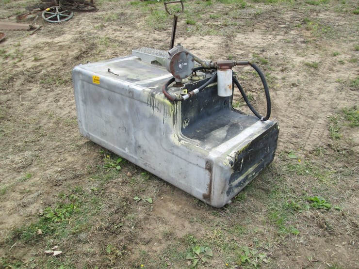 #36749-•-fuel-tank-w/hand-pump-image-1