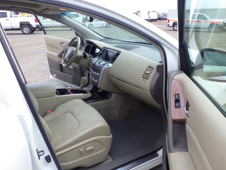 2012-nissan-murano-image-6