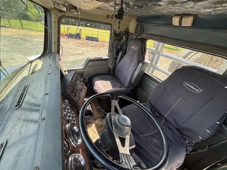 2000-kenworth-t800b-image-32