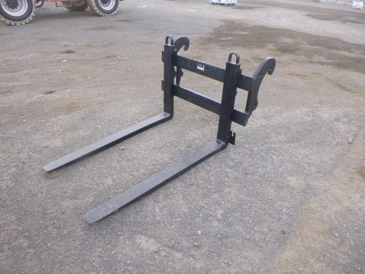 atlas-reach-lift-forks-image-1