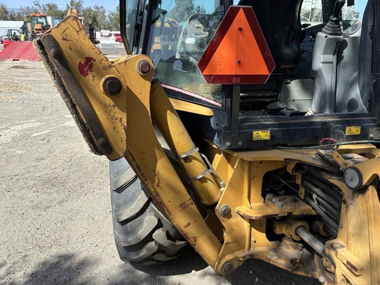 2006-caterpillar-4200-loader-backhoe-image-19