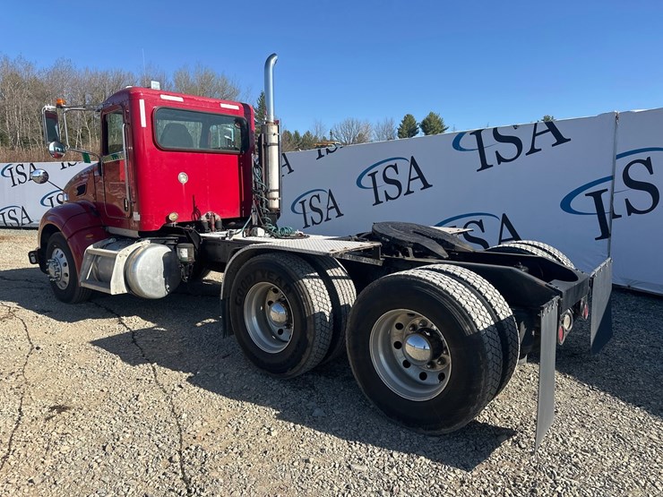 2008-peterbilt-386-image-3