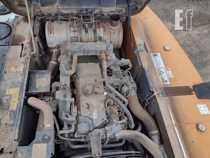 2015-case-cx250c-image-37