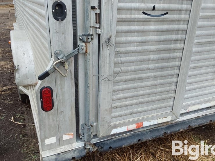 2007-elite-26'-t/a-aluminum-livestock-trailer-image-18