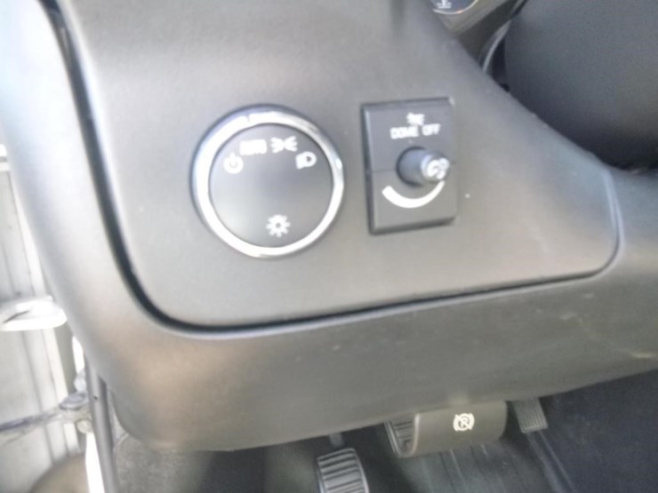 2016-chevrolet-2500-image-12