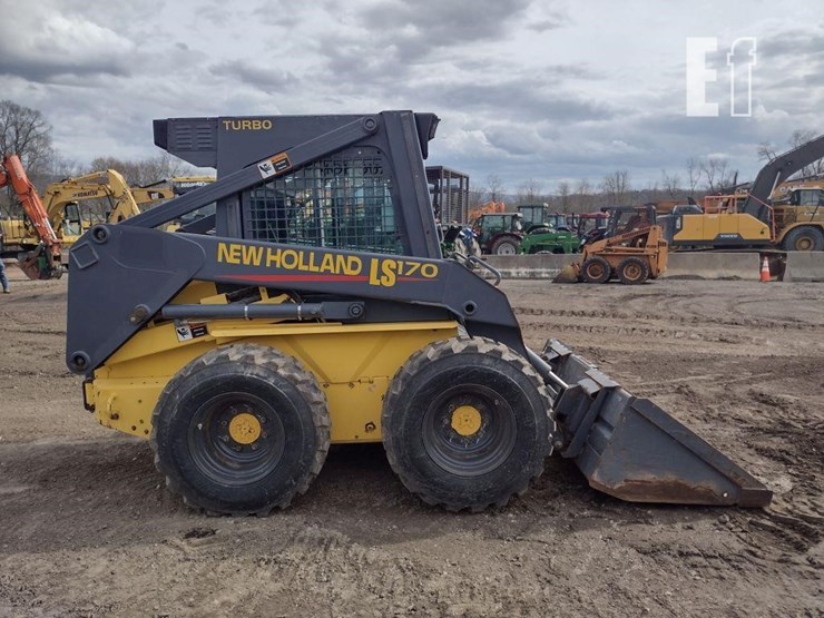 2001-new-holland-ls170-image-3